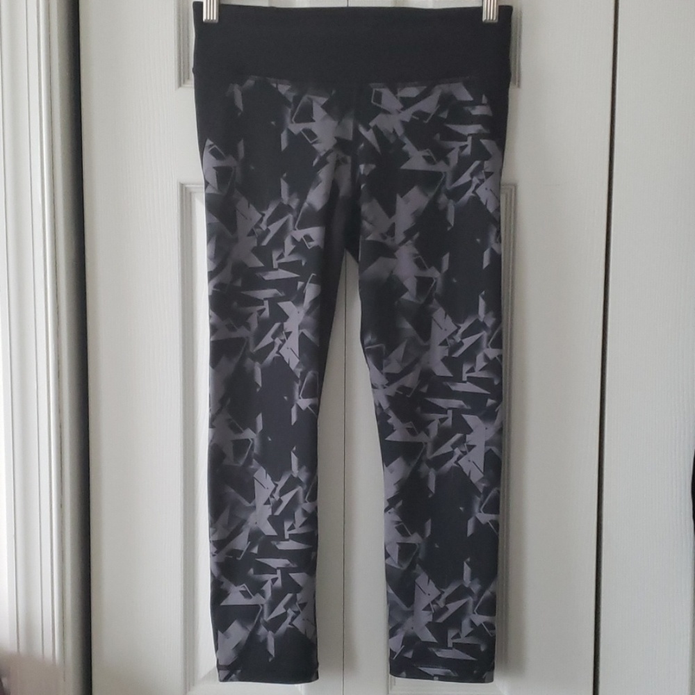 Under armour heat gear capri leggings
